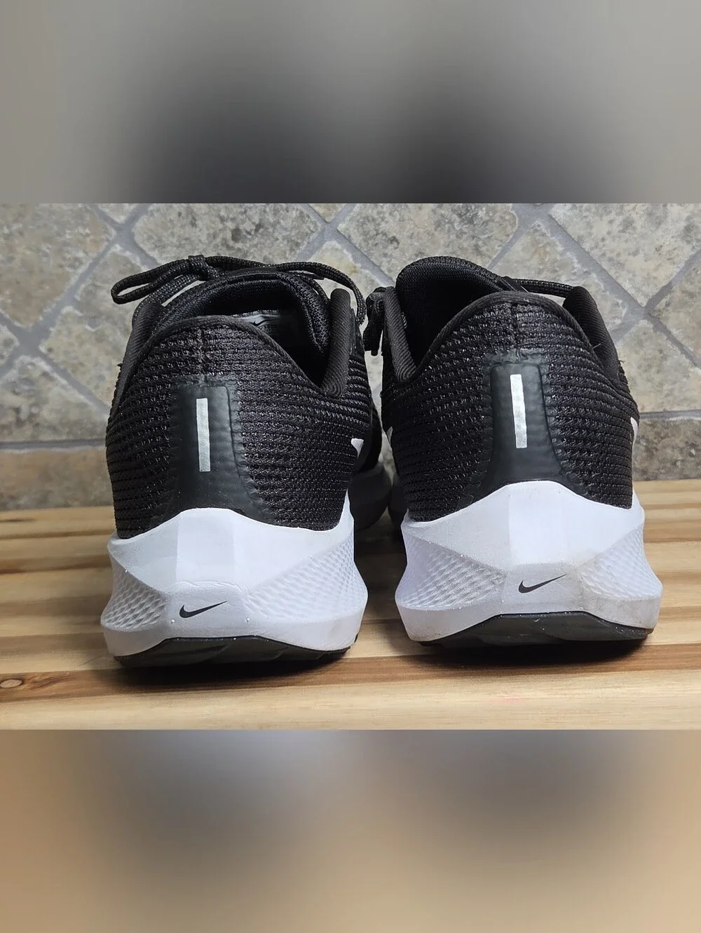 Nike Air Zoom Pegasus 40 Black White Running Sneakers DV3854-001 Women's 11 M